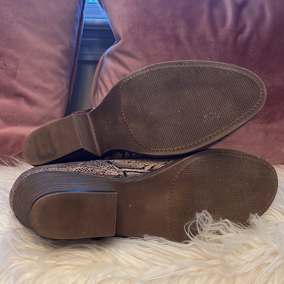 Snake print booties - Picture 3 of 3